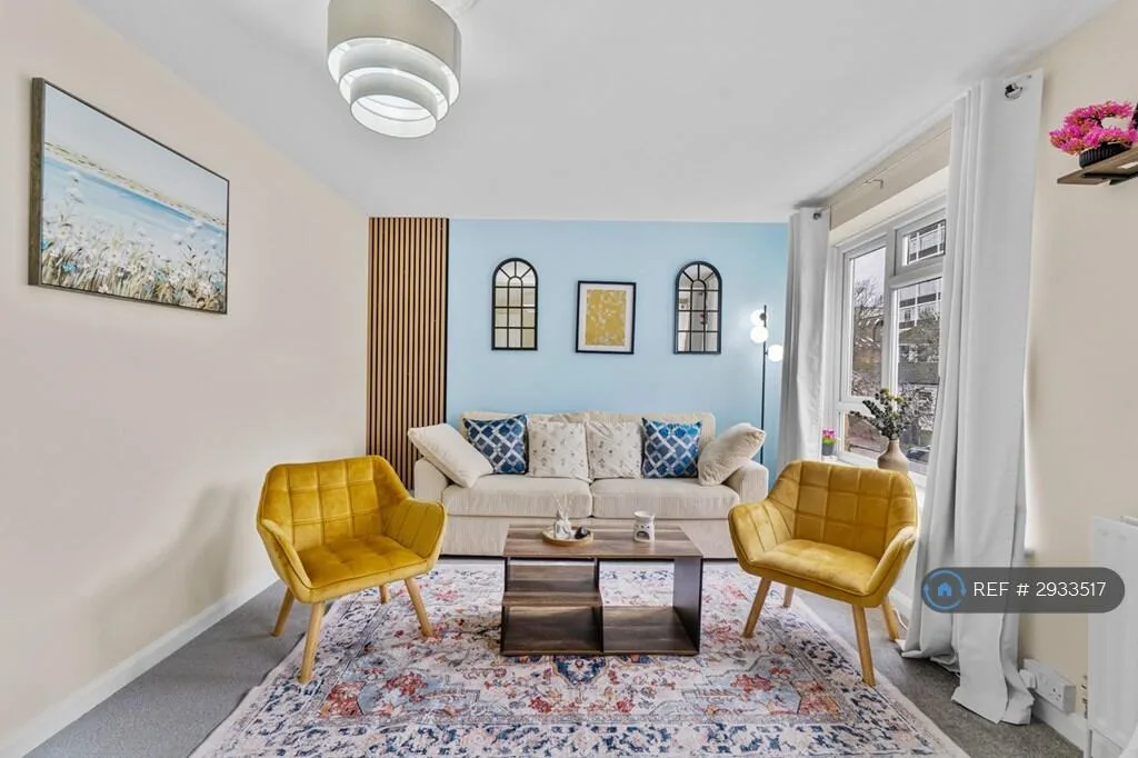 5 bedroom terraced house for rent