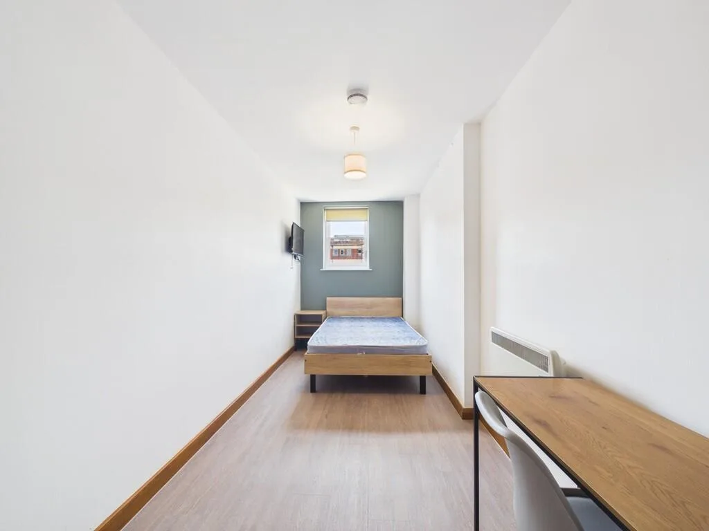 4 bedroom apartment for rent