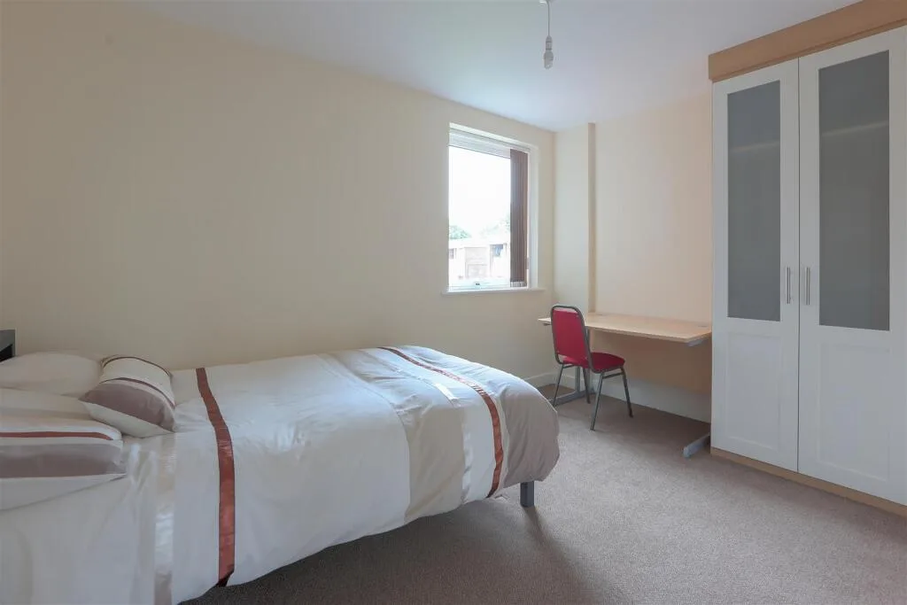 4 bedroom apartment for rent