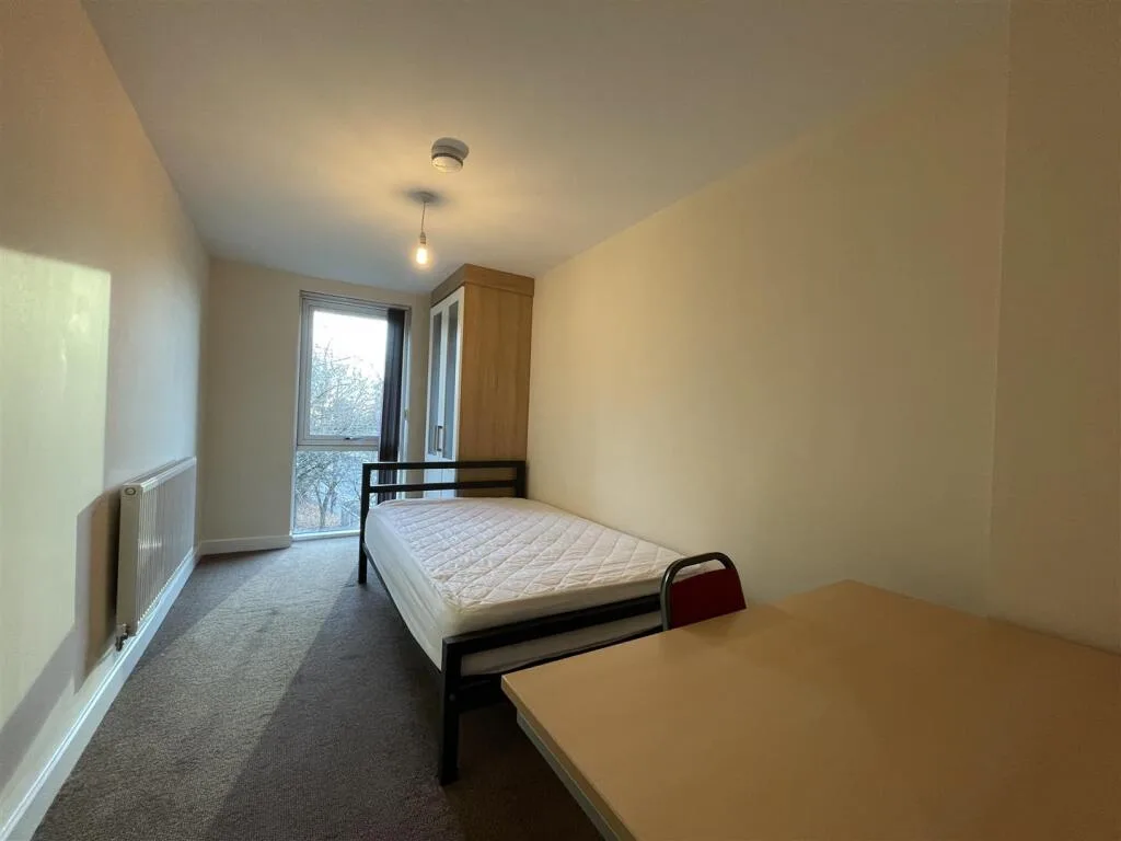 4 bedroom apartment for rent