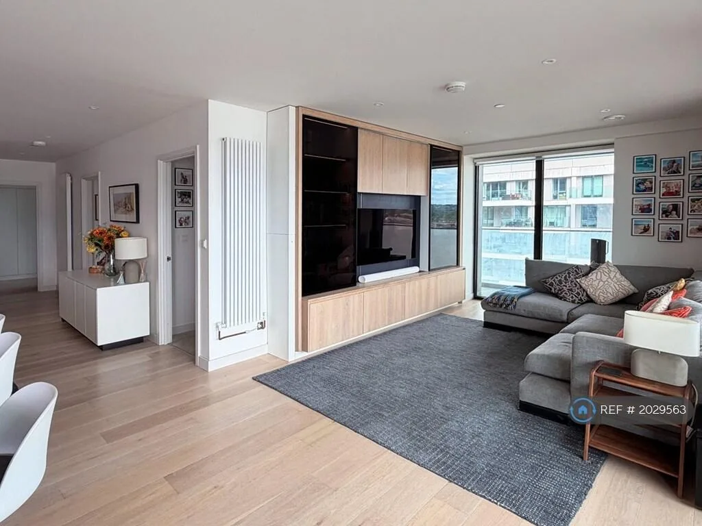 3 bedroom flat for rent