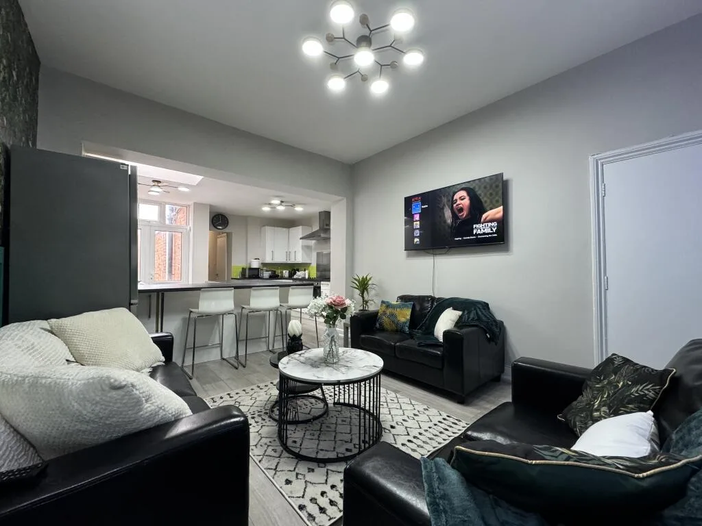 1 bedroom house for rent