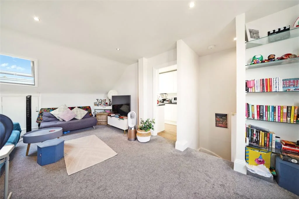 1 bedroom penthouse for rent