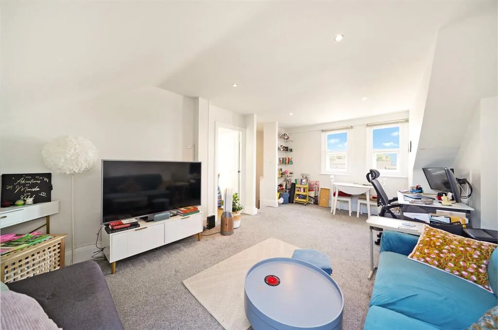 1 bedroom penthouse for rent