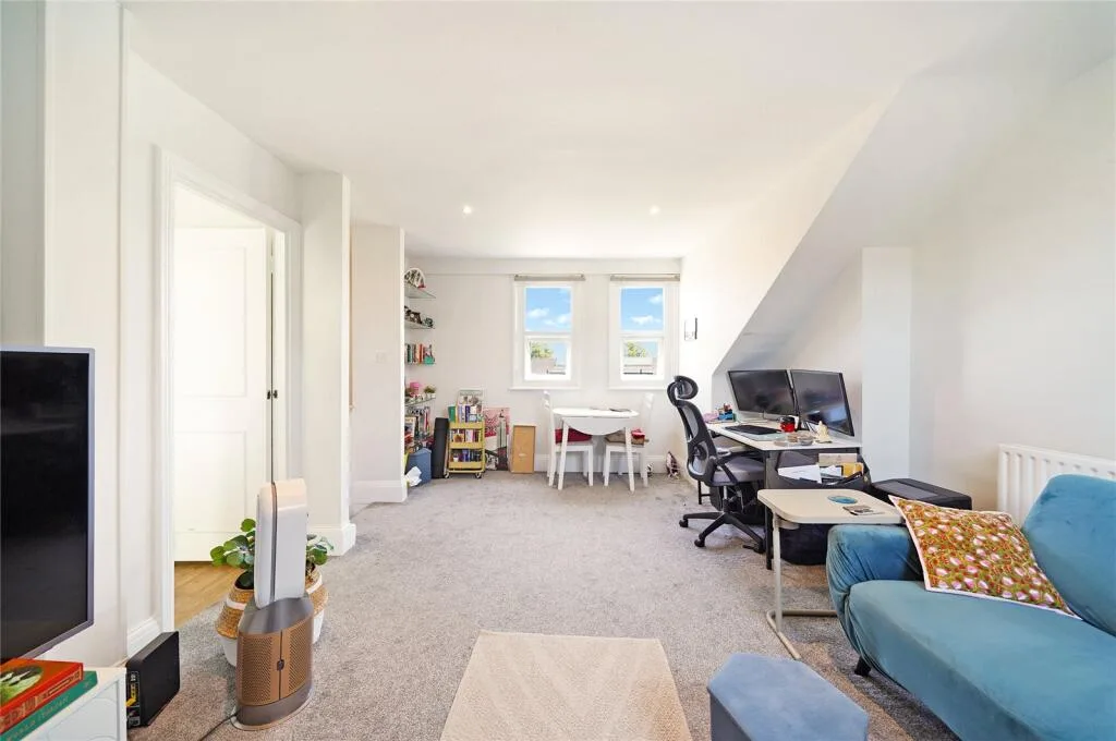 1 bedroom penthouse for rent