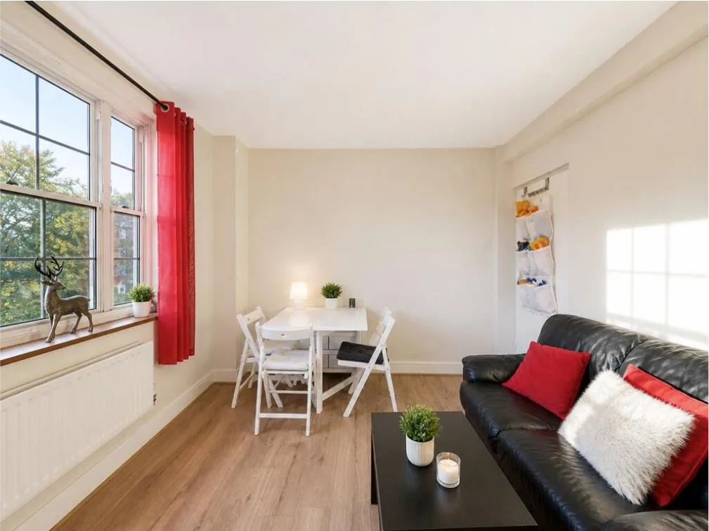 3 bedroom apartment for rent