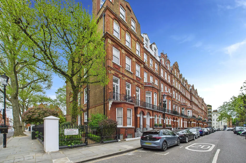 3 bedroom flat for rent