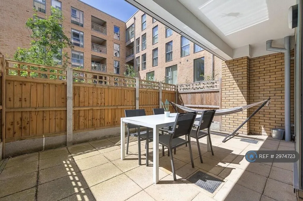 3 bedroom flat for rent