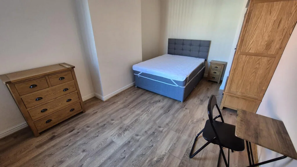 4 bedroom terraced house for rent