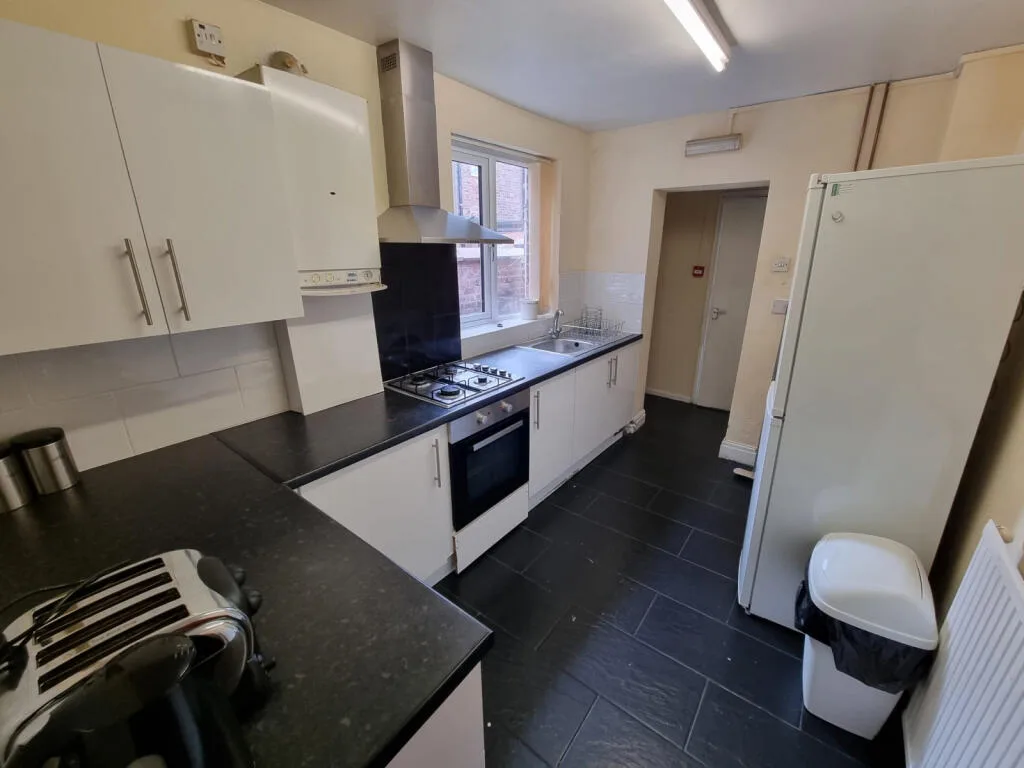 4 bedroom terraced house for rent