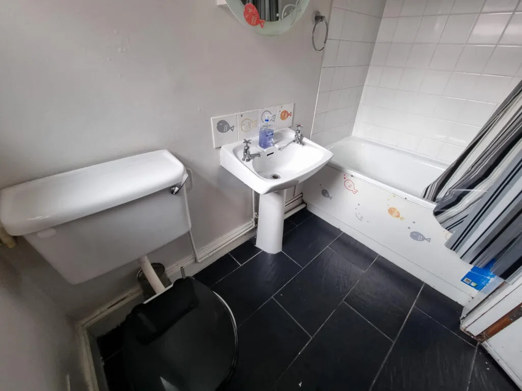 4 bedroom terraced house for rent