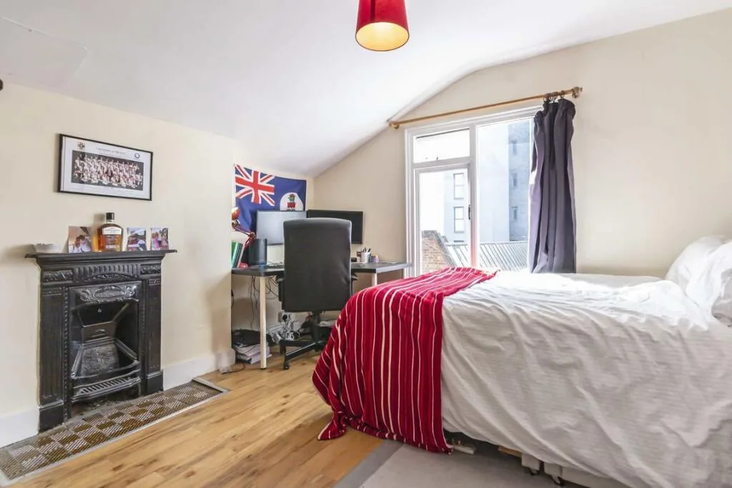 4 bedroom flat for rent