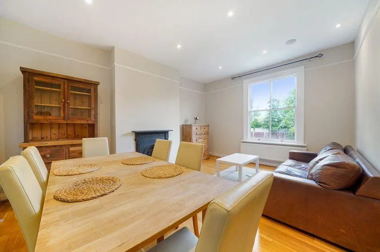 3 bedroom flat for rent