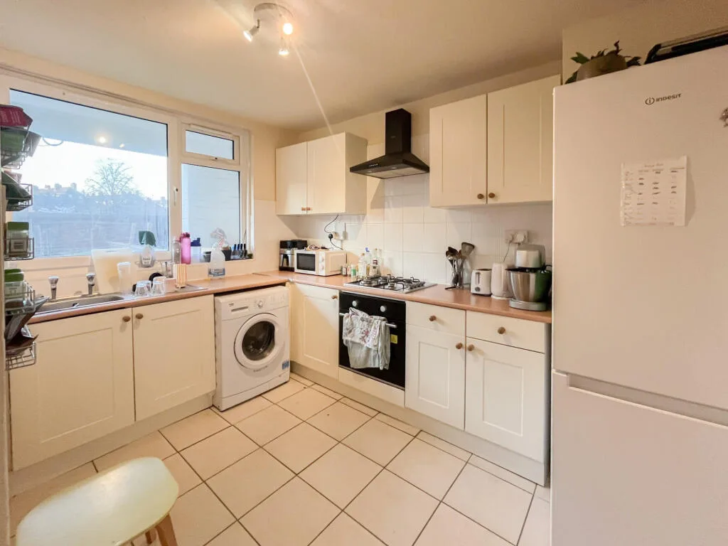 3 bedroom flat for rent