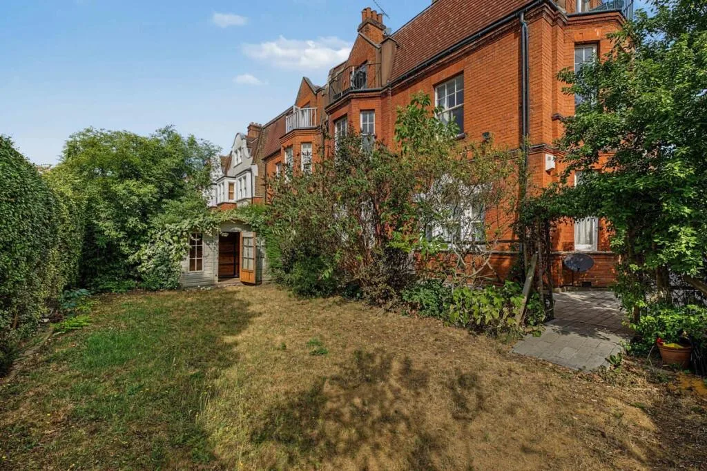 2 bedroom flat for rent