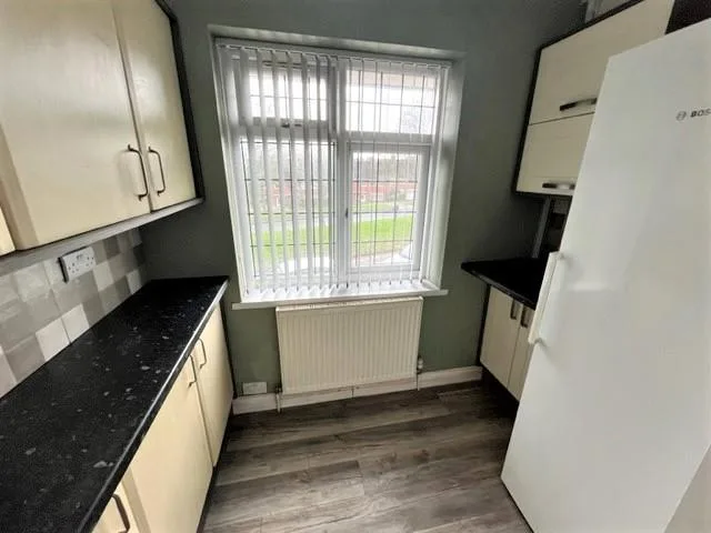 6 bedroom terraced house for rent