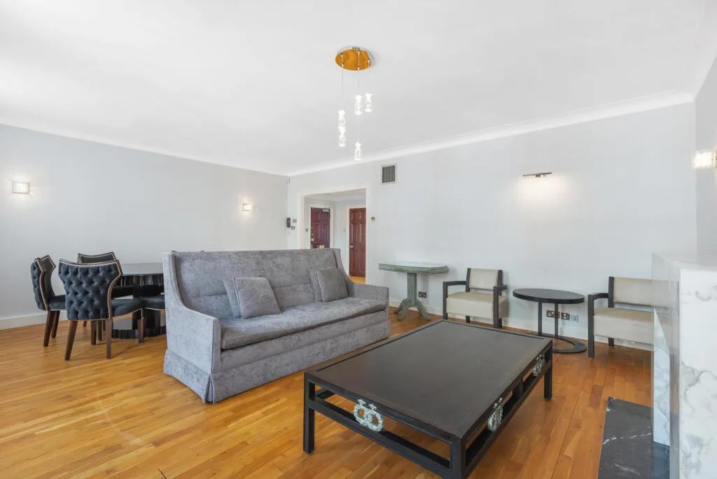 2 bedroom flat for rent