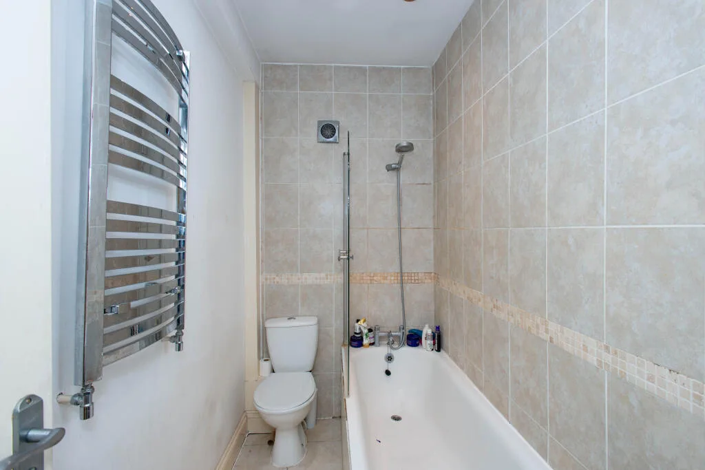 3 bedroom flat for rent