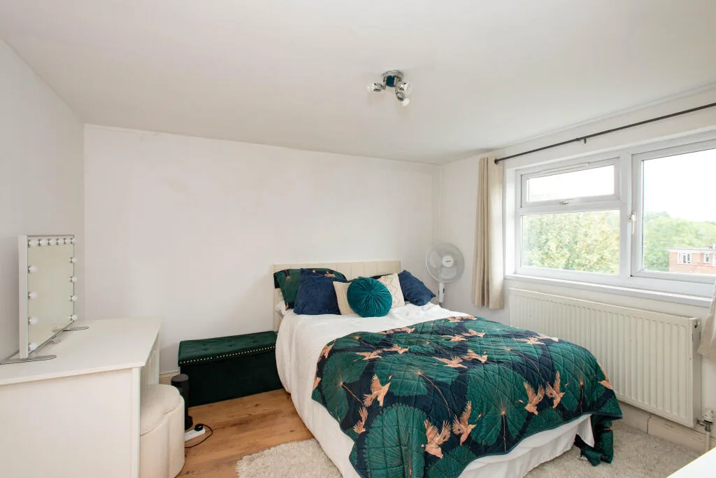 3 bedroom flat for rent