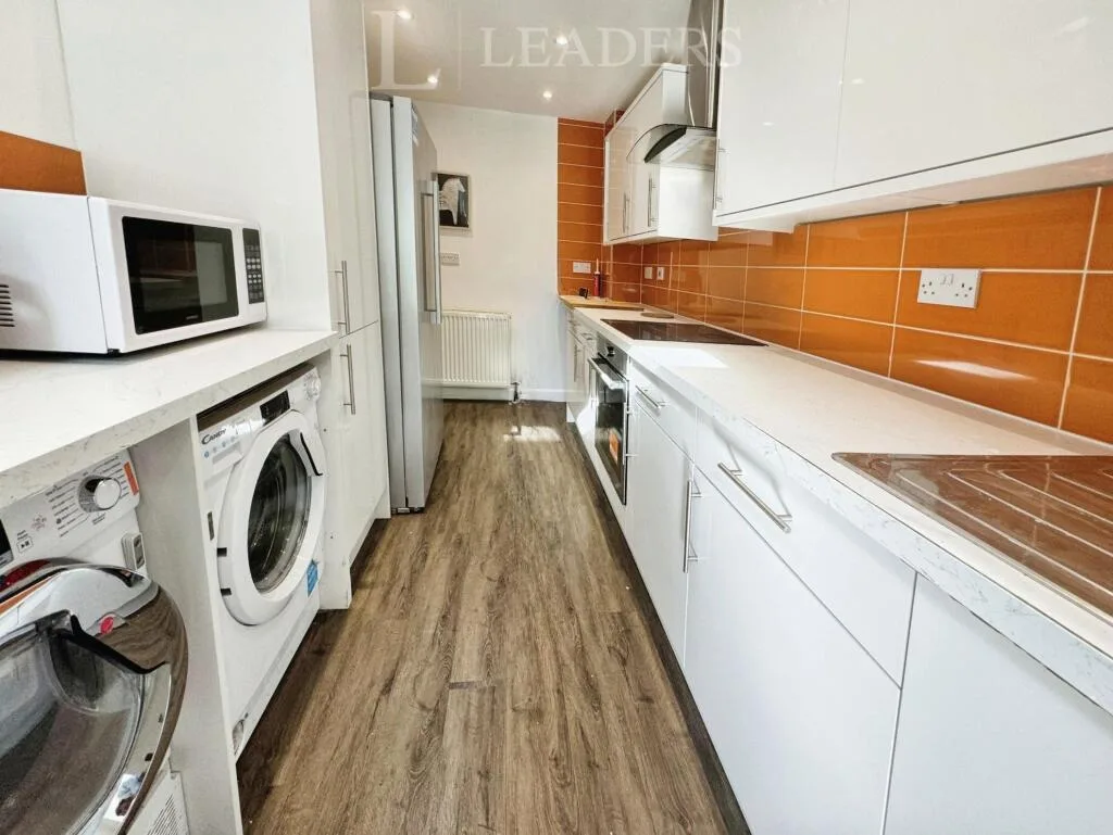 1 bedroom house for rent