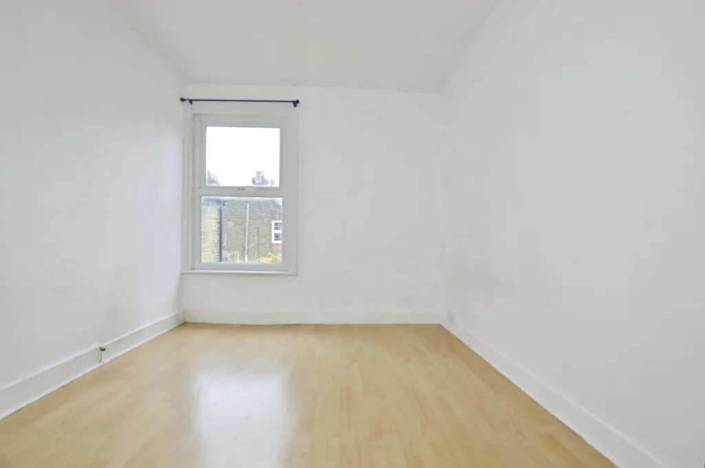 3 bedroom maisonette for rent