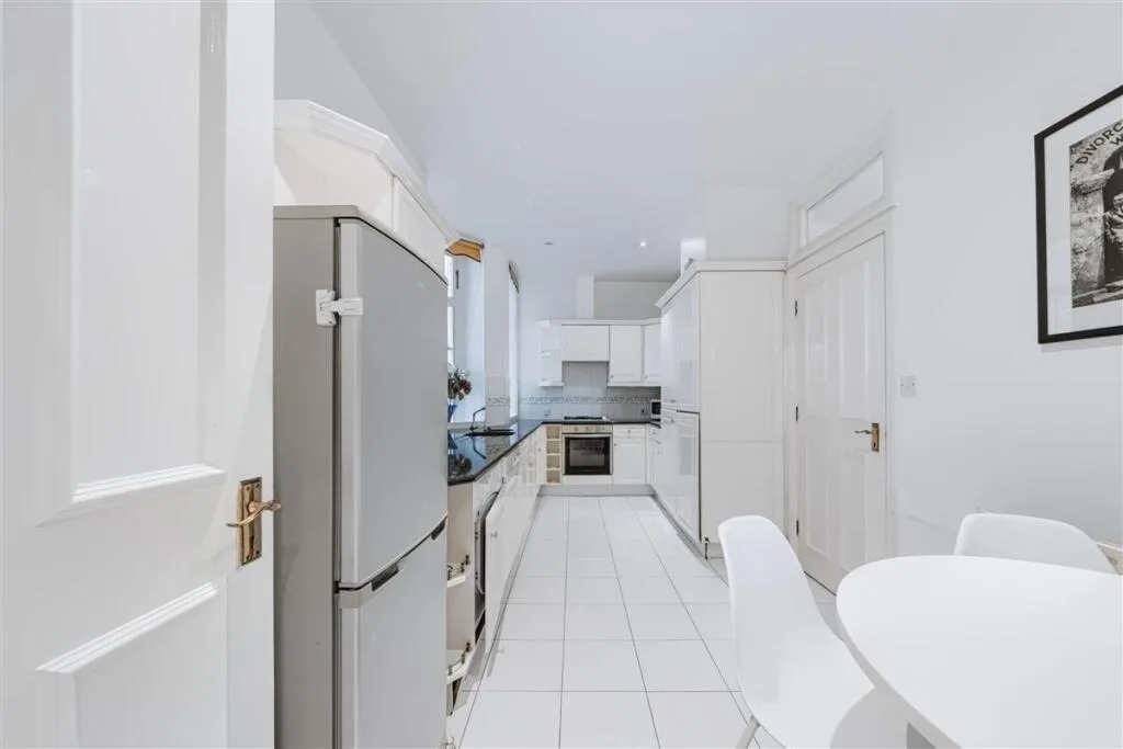 2 bedroom block of apartments for rent