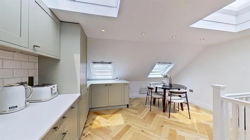 3 bedroom flat for rent
