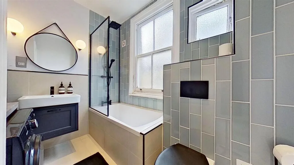 3 bedroom flat for rent