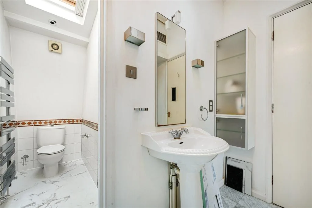 3 bedroom maisonette for rent