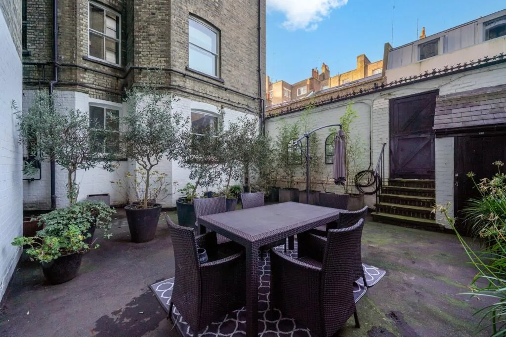 2 bedroom flat for rent