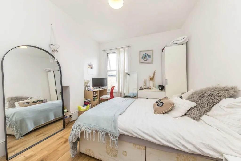 3 bedroom flat for rent
