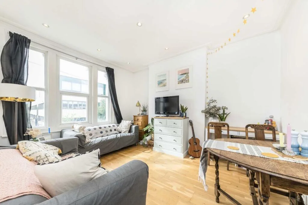 3 bedroom flat for rent