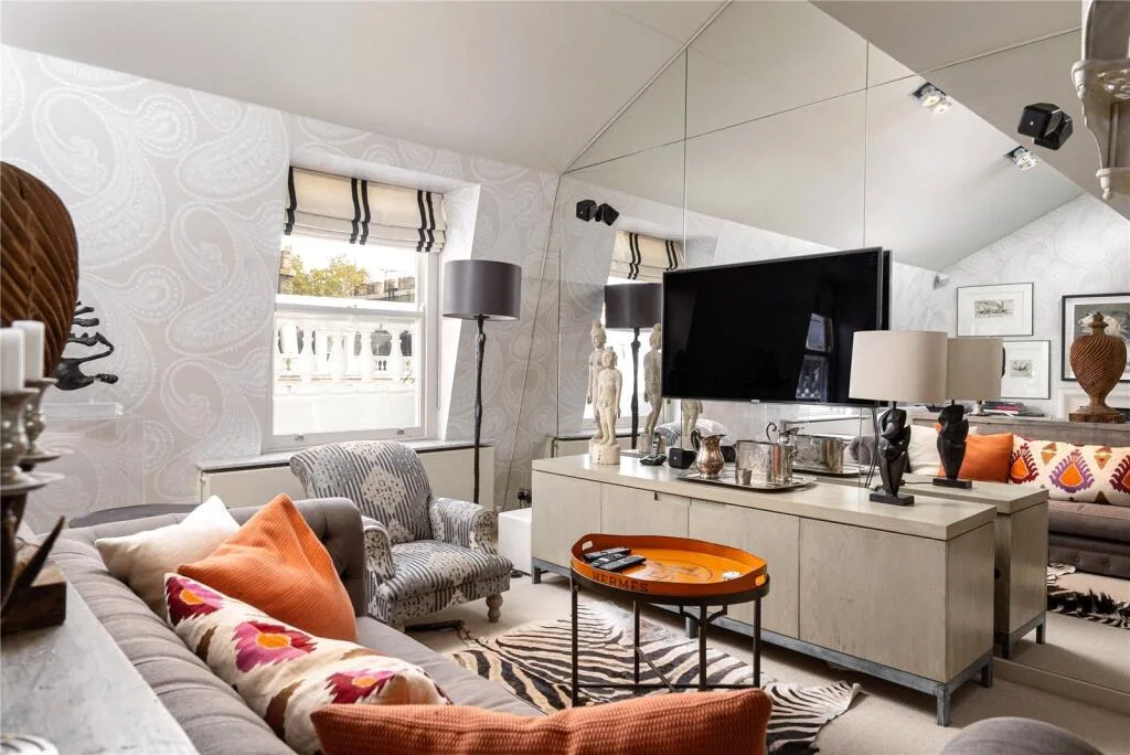 2 bedroom penthouse for rent