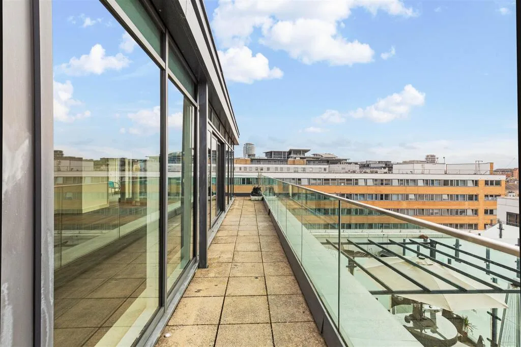 3 bedroom penthouse for rent