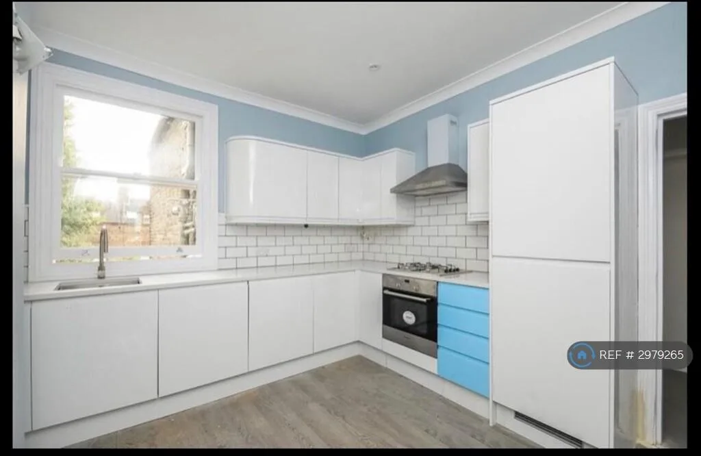 3 bedroom maisonette for rent