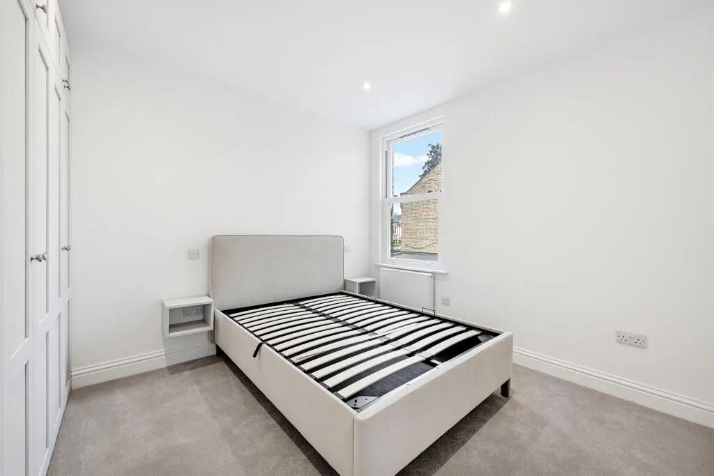 3 bedroom maisonette for rent
