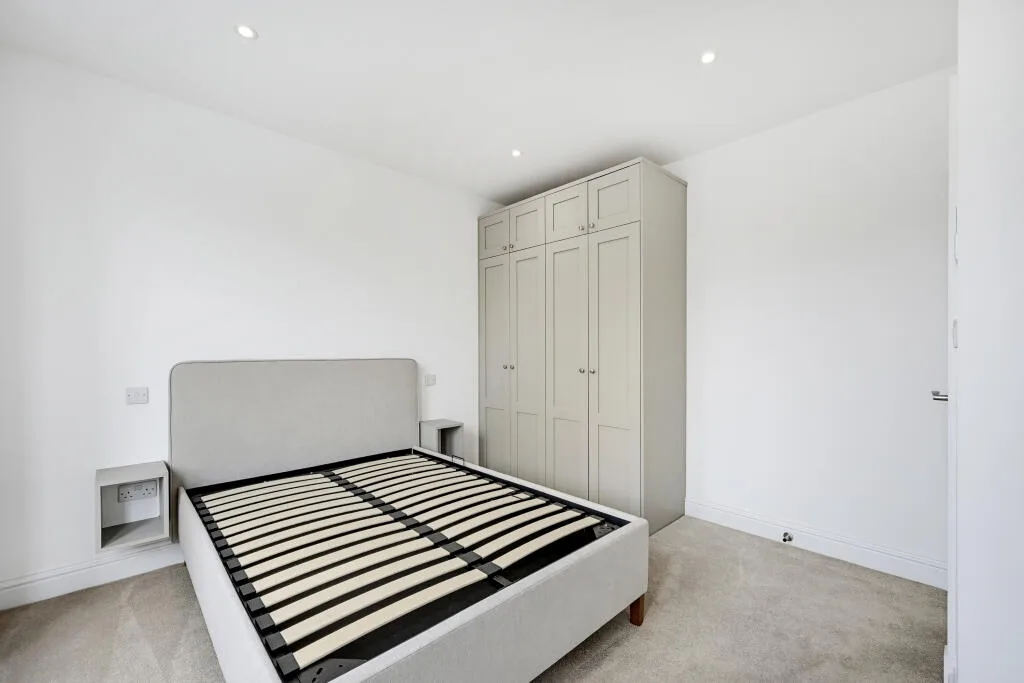 3 bedroom maisonette for rent