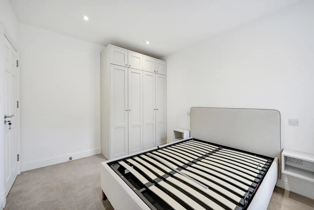 3 bedroom maisonette for rent