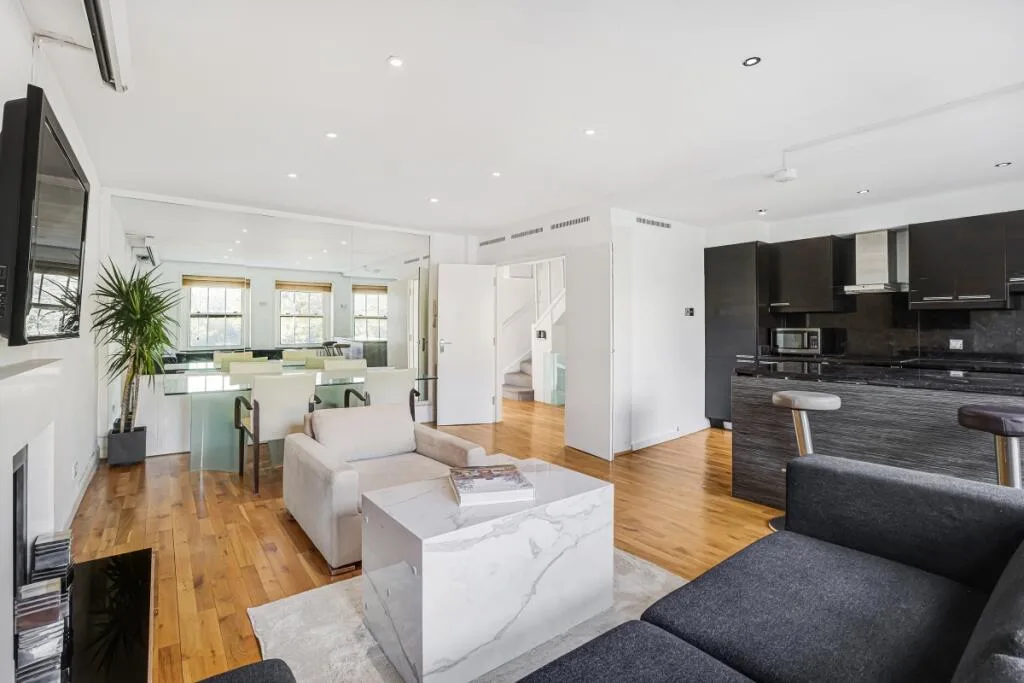 3 bedroom flat for rent