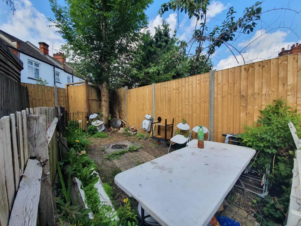 2 bedroom property for rent