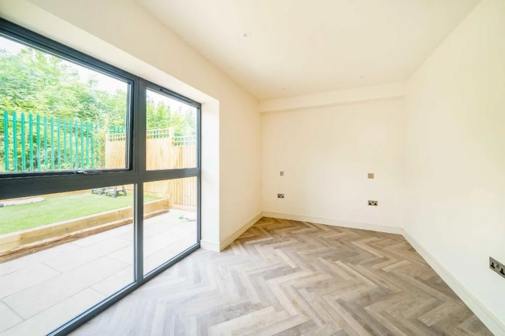 2 bedroom house for rent