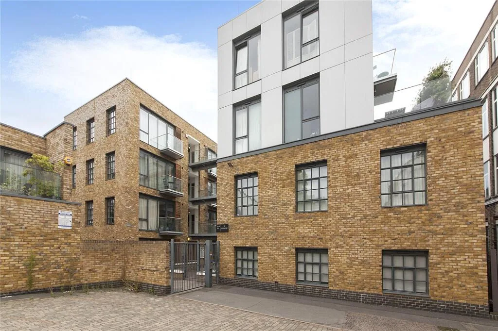 3 bedroom duplex for rent