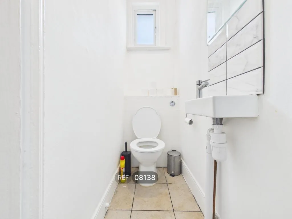 4 bedroom terraced house for rent