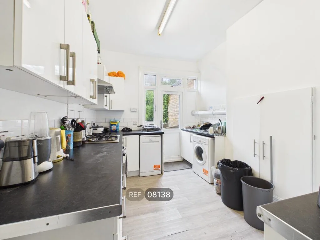 4 bedroom terraced house for rent