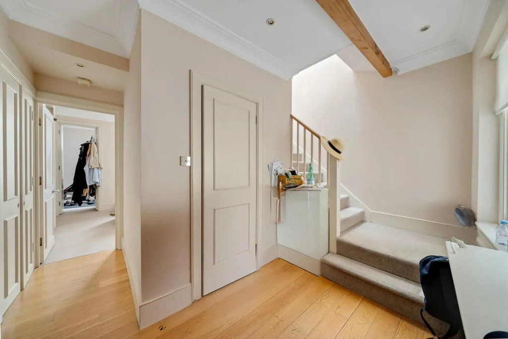 3 bedroom mews property for rent