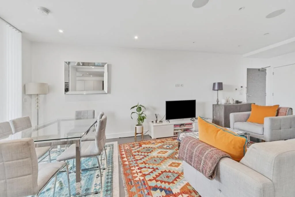 3 bedroom flat for rent