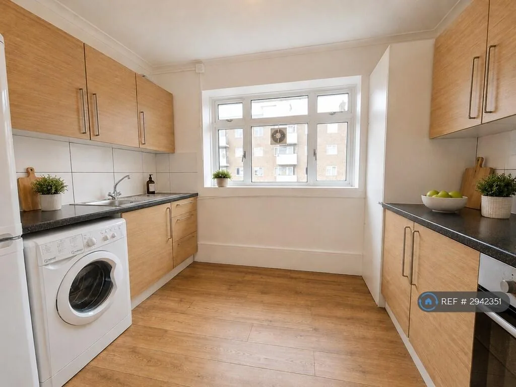 3 bedroom flat for rent