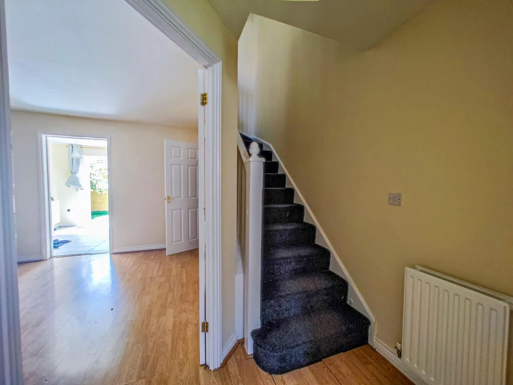 3 bedroom end of terrace house for rent