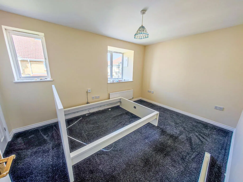 3 bedroom end of terrace house for rent