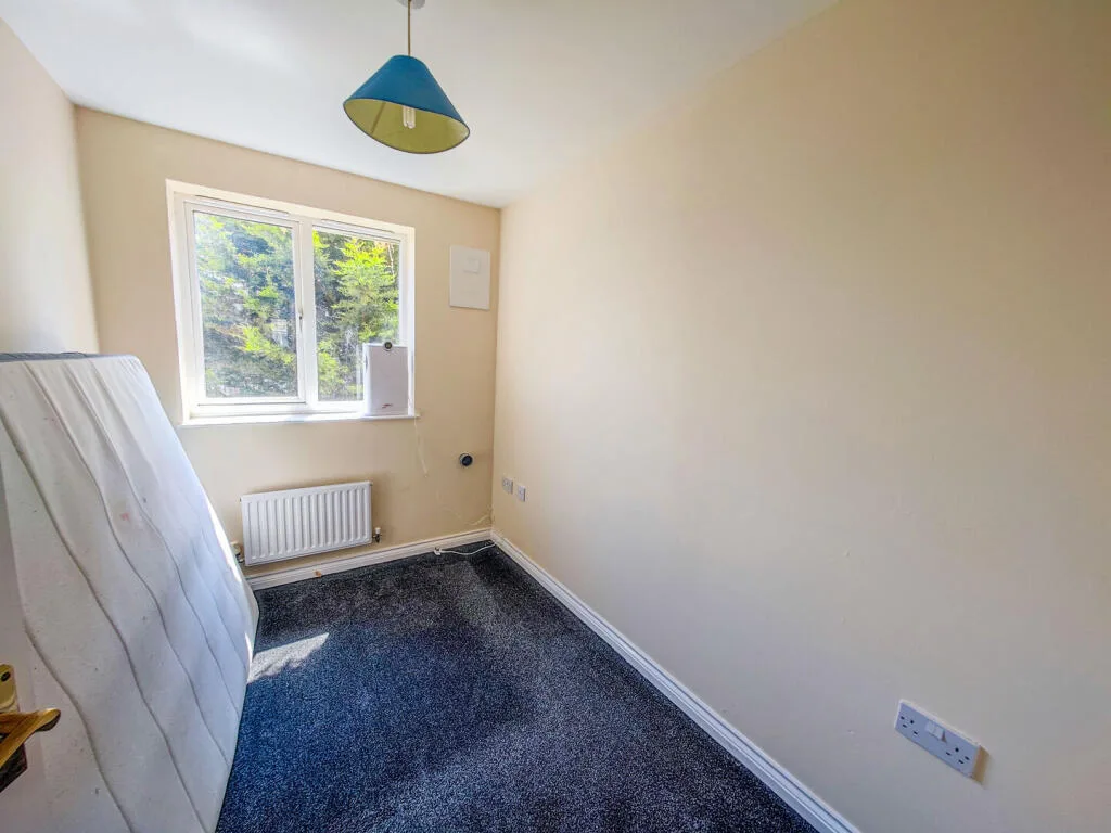 3 bedroom end of terrace house for rent